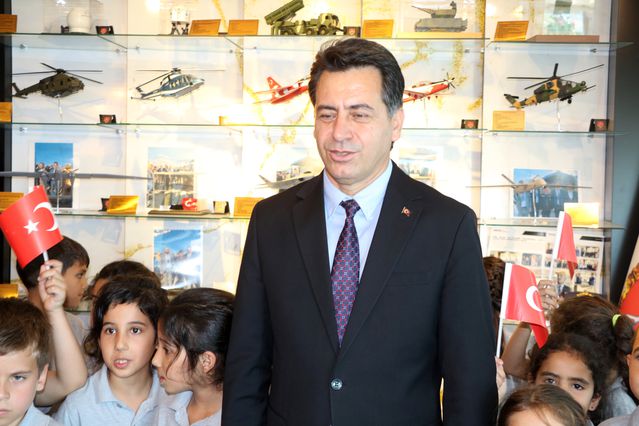 Miniklerden Vatansever Bağış