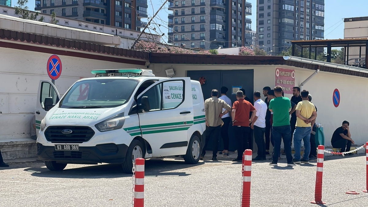 Şanlıurfa\'da Şüpheli Ölüm: 4 Çocuk Annesi Emine Kurt Bulundu