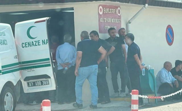4 çocuk yetim kaldı! Pencereden içeri bakan yakınları telefona sarıldı