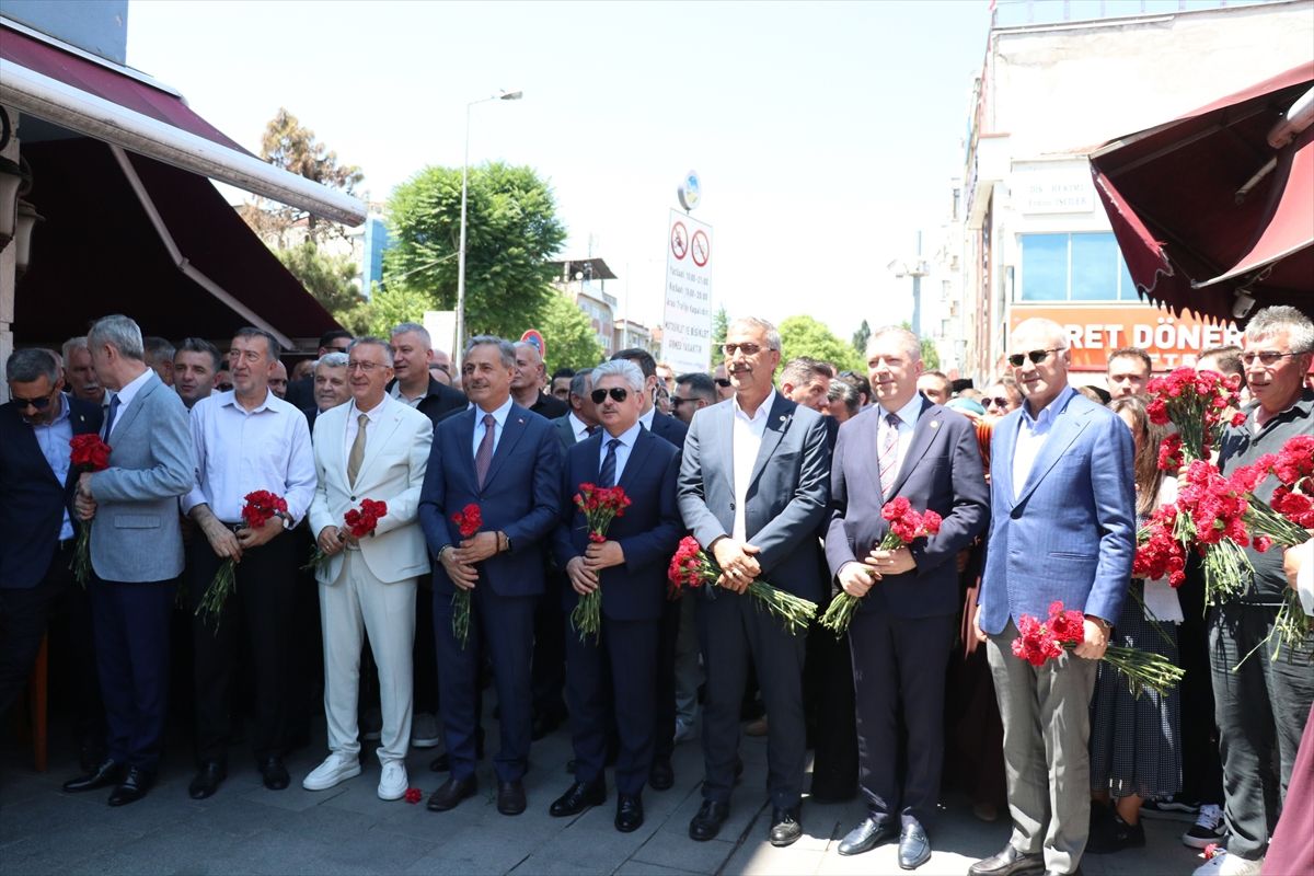 Adapazarı\'nın 105. Kurtuluş Yılı Coşkuyla Kutlandı