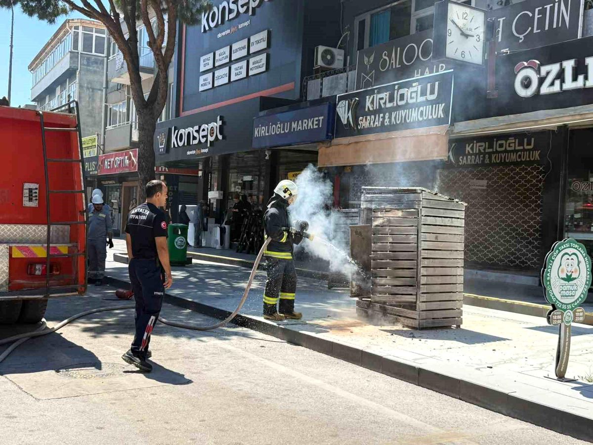Serik\'te Elektrik Trafosunda Yangın Çıktı