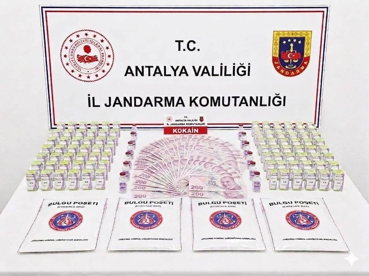 Manavgat\'ta Uyuşturucu Operasyonu: 15 Tutuklama