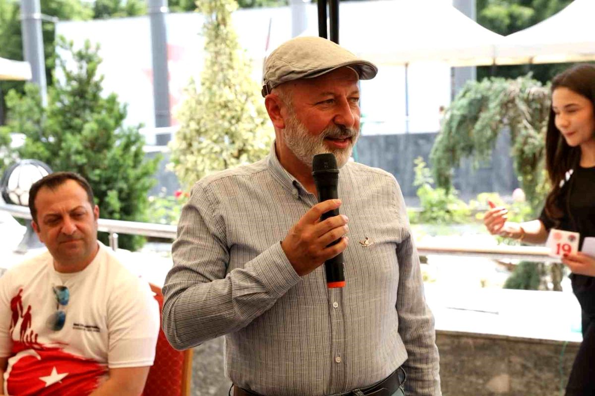 Başkan Çolakbayrakdar: "Aileyi güçlendiren her adımın yanında olmaya devam edeceğiz"