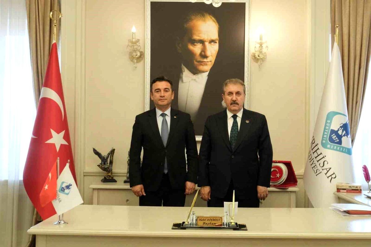 BBP Genel Başkanı Mustafa Destici\'den Başkan Dökmeci\'ye ziyaret