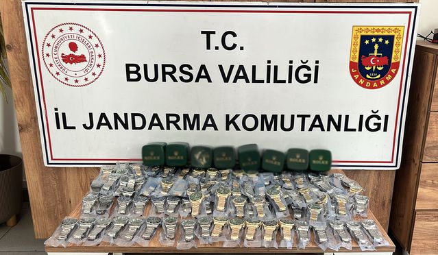 İnegöl’de Gümrük Kaçağı Saat Operasyonu