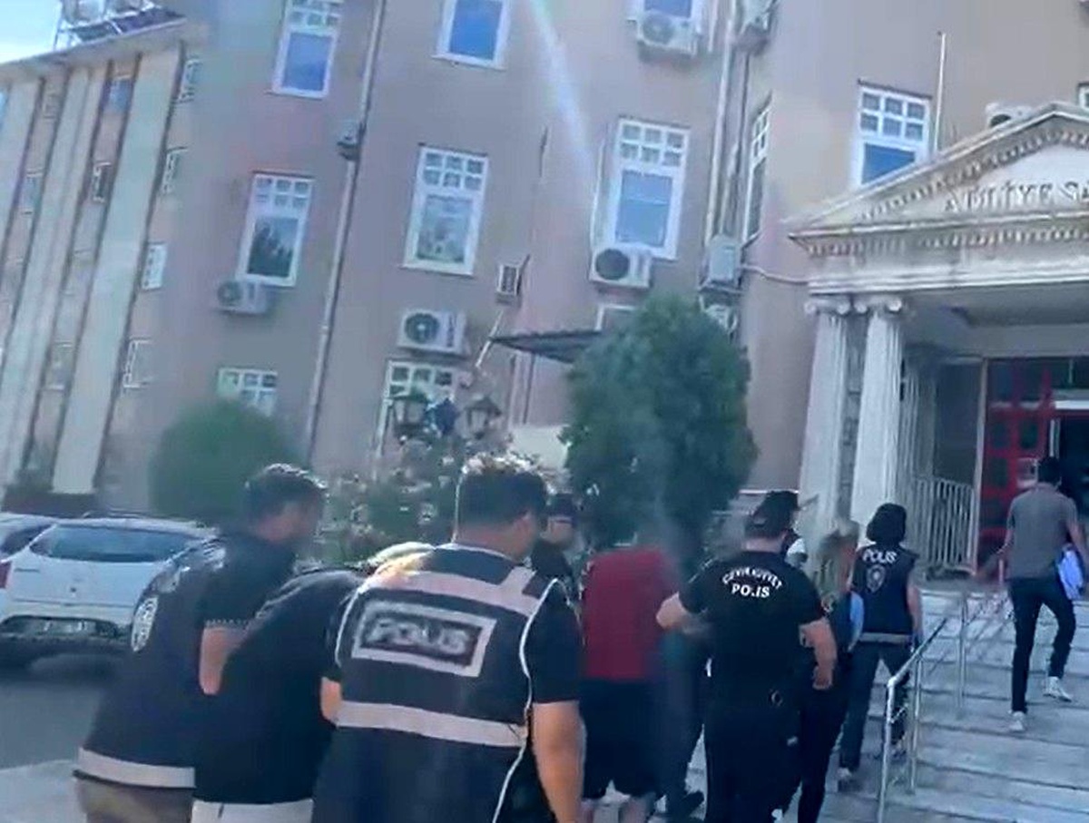 Didim\'de Fuhuş Şebekesine Operasyon