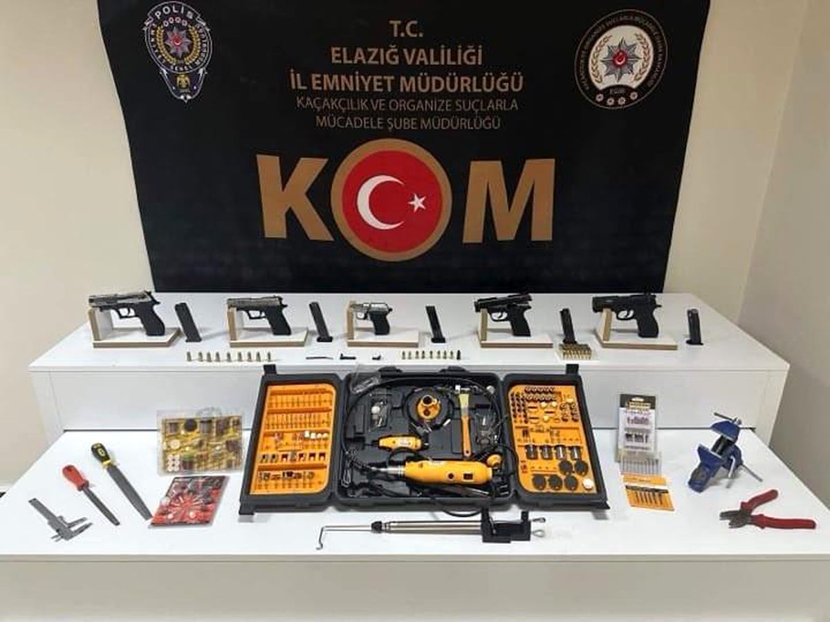 Elazığ\'da Ruhsatsız Silah Operasyonu
