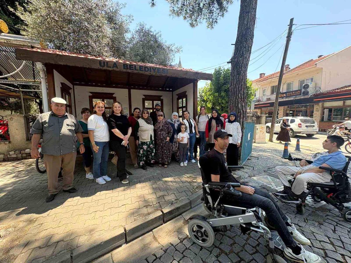 Germencik Belediyesi\'nden engelli bireyler ve ailelerine moral gezisi