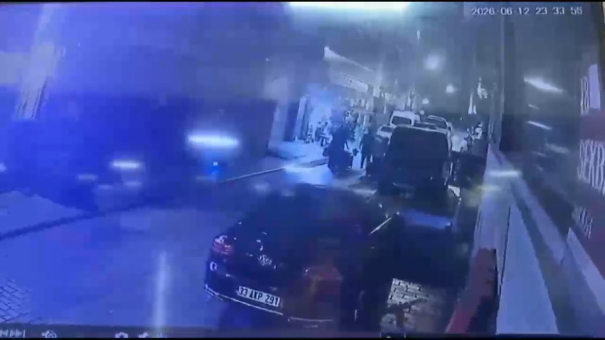 Havalimanı\'nda Silahlı Gasp: 11 Şüpheli Yakalandı