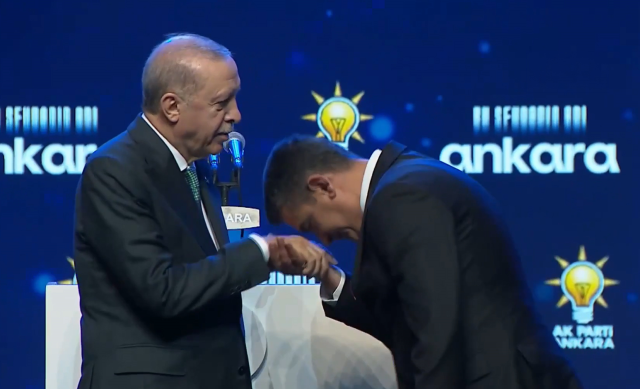 Haymana Belediye Başkanı Levent Koç, AK Parti'ye geçti