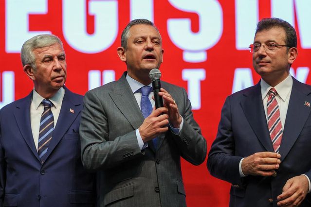 Tüm dengeleri değiştirecek iddia: Mansur Yavaş’tan “İmamoğlu’nun güdümündeki partide yer almam” resti