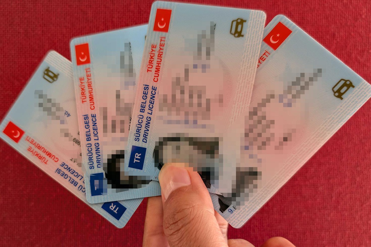 Milyonlarca sürücüye kritik uyarı! Ehliyetinize hemen bakın, iptal olabilir