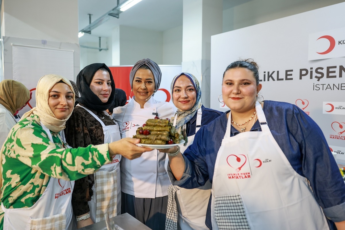 Kızılay\'dan Kadınlara Mutfak Eğitimi