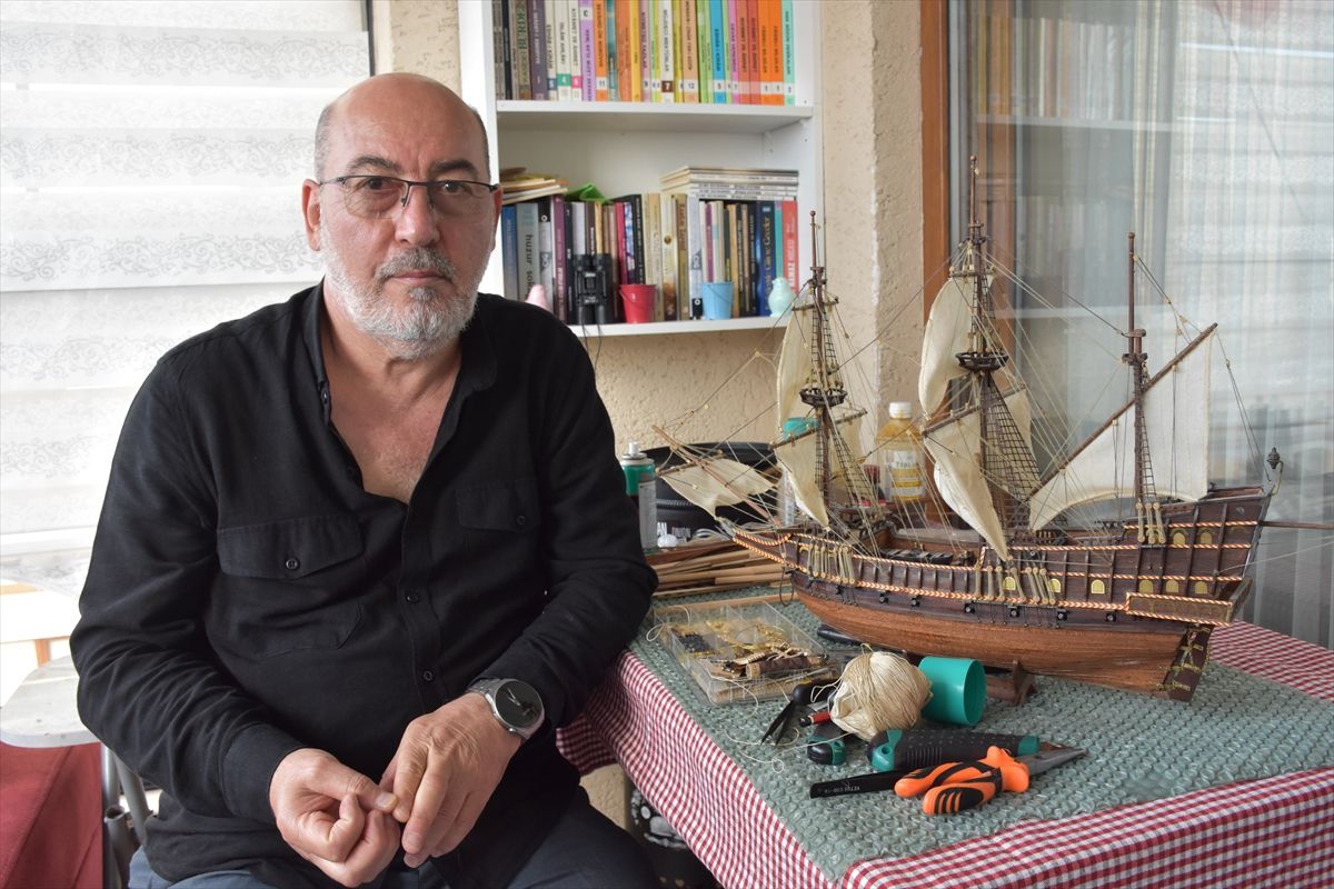 Şehit babasının maket gemiyle acısına çare