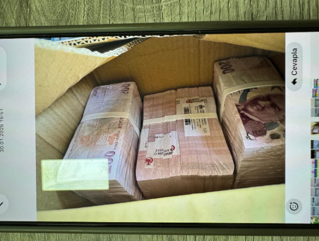 Silifke Belediyesi'ne yönelik soruşturmada 600 bin TL'lik rüşvet karton bardak kolisinden çıktı