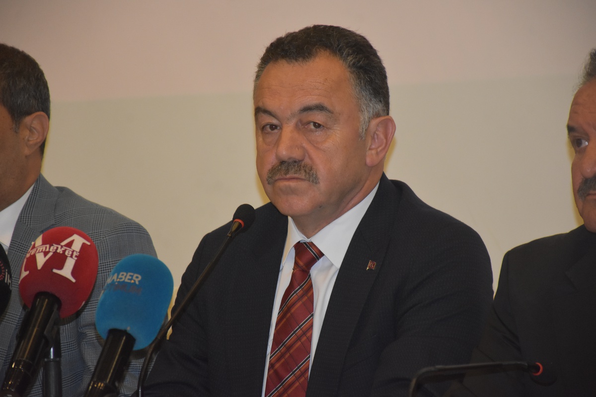 Sivasspor\'da Başkan Adayı Çıkmadı
