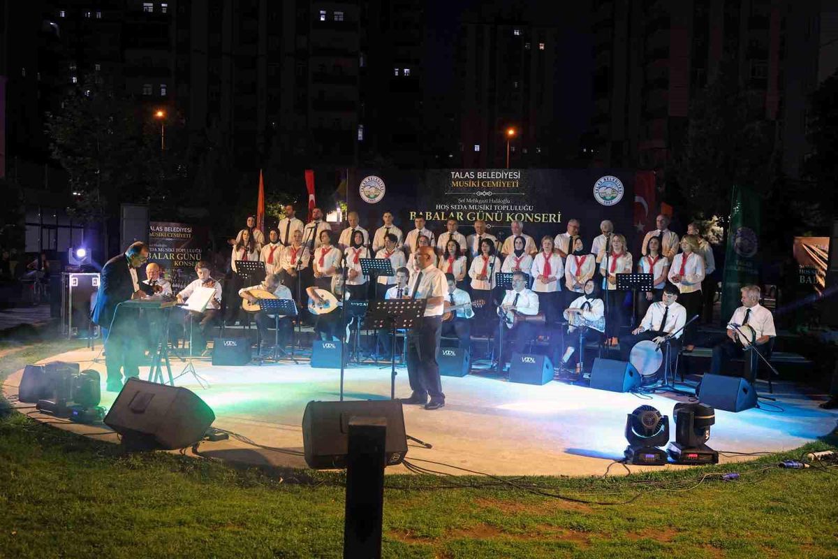 Talas\'ta Babalar Günü hoş seda ile taçlandı