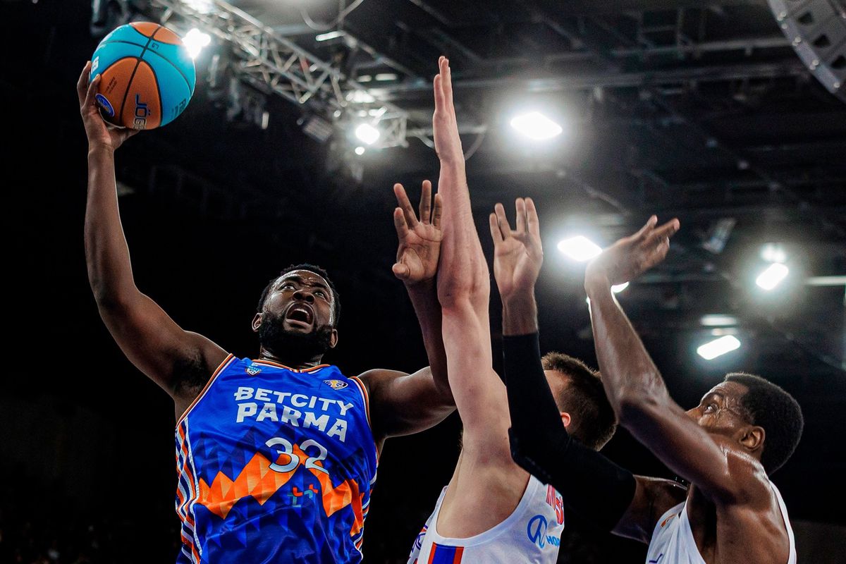 TOFAŞ, Terrell Carter ile Anlaştı