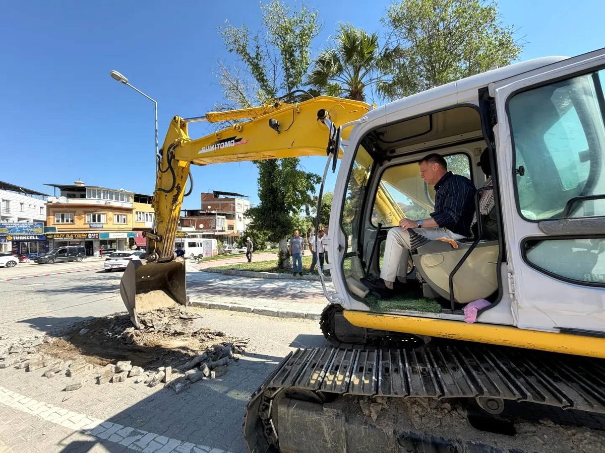 Yenipazar yollarında sıcak asfalt çalışması başladı