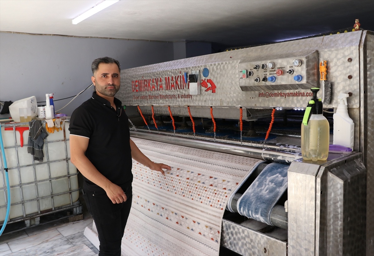 Halı Yıkamada Bulunan Cüzdanlar İade Edildi