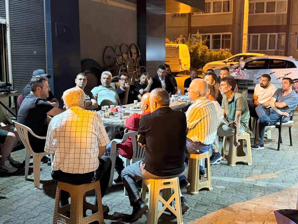 5000 Evler\'de çaylar içildi, mahalle ve Karabük konuşuldu