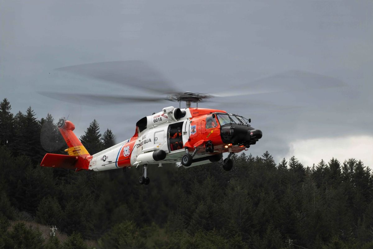 Alaska\'da Helikopter Düştü