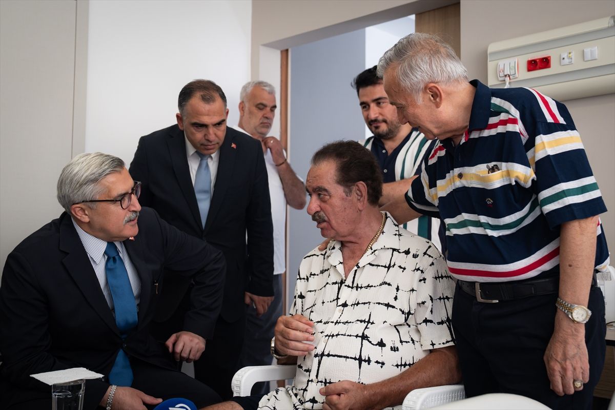 AK Partili Yayman\'dan Tatlıses\'e hastane ziyareti