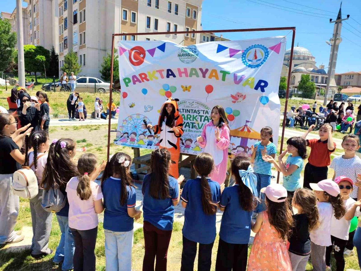 Altıntaş\'ta çocuk şenliği