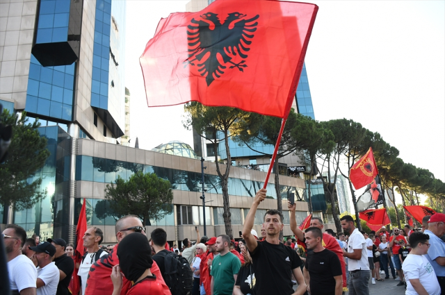 Arnavutluk'ta Trump ailesi bağlantılı proje ülkeyi ayağa kaldırdı, protestolar 23 gündür sürüyor