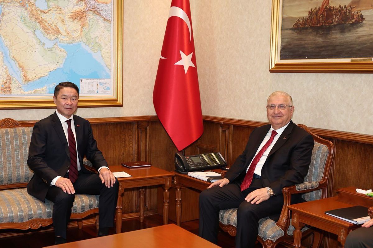 Güler ve Batlut\'tan Görüşme