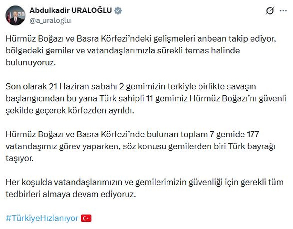 Türk Gemileri Hürmüz Boğazı\'ndan Geçti