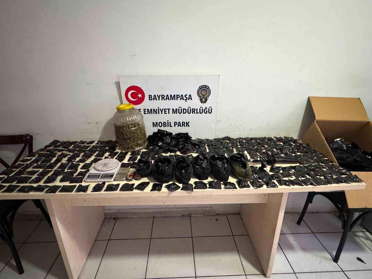 İstanbul\'da Uyuşturucu Operasyonu: 2 Tutuklama