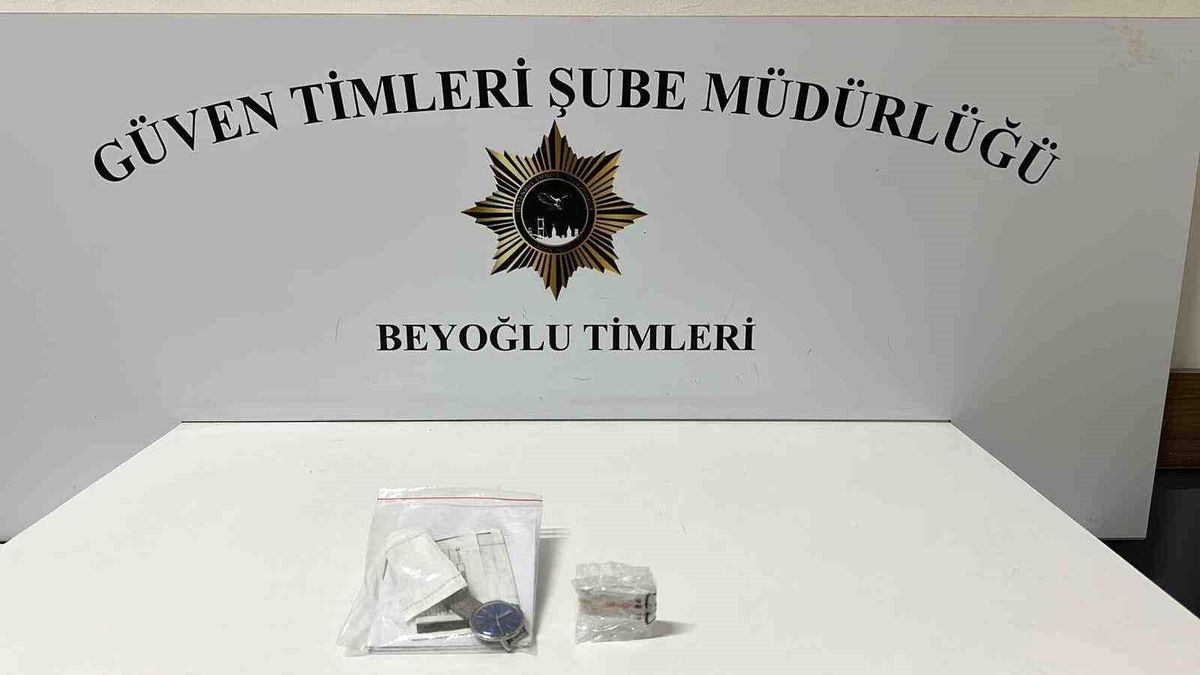 Kargo hırsızı kameraya yakalandı