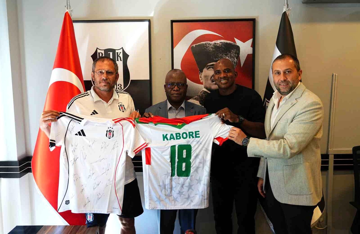 Burkina Faso Büyükelçileri Beşiktaş\'ı Ziyaret Etti
