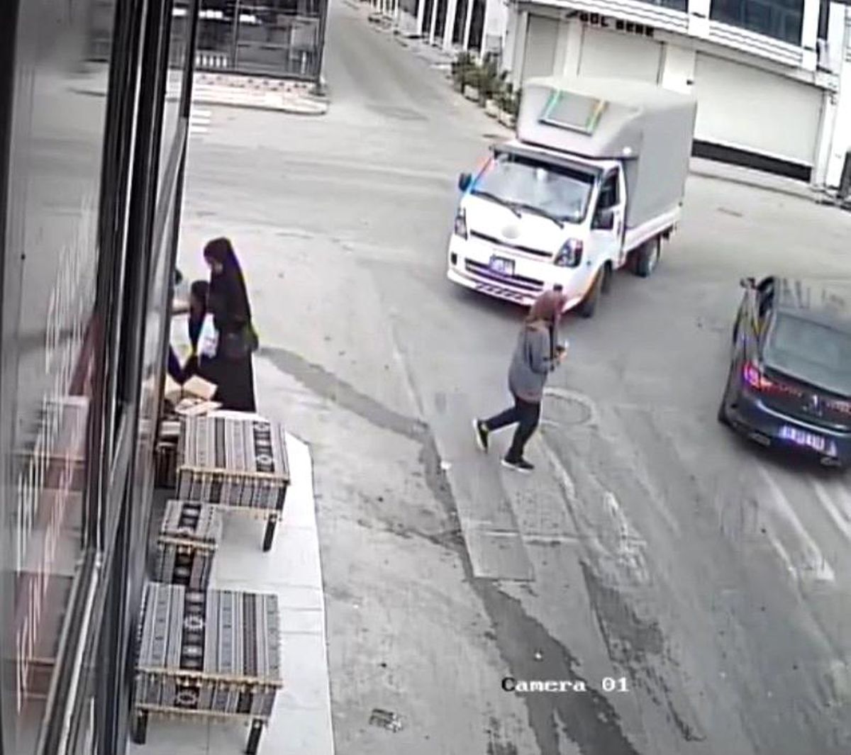 Bursa\'da Kamyonet Çarpan Kadın Ağır Yaralı