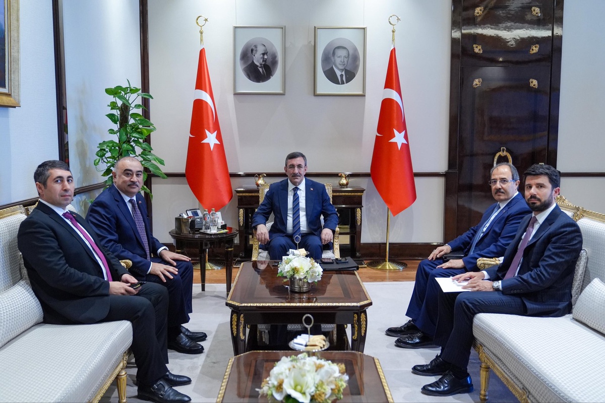 Azerbaycan Büyükelçisi\'ne Veda Ziyareti