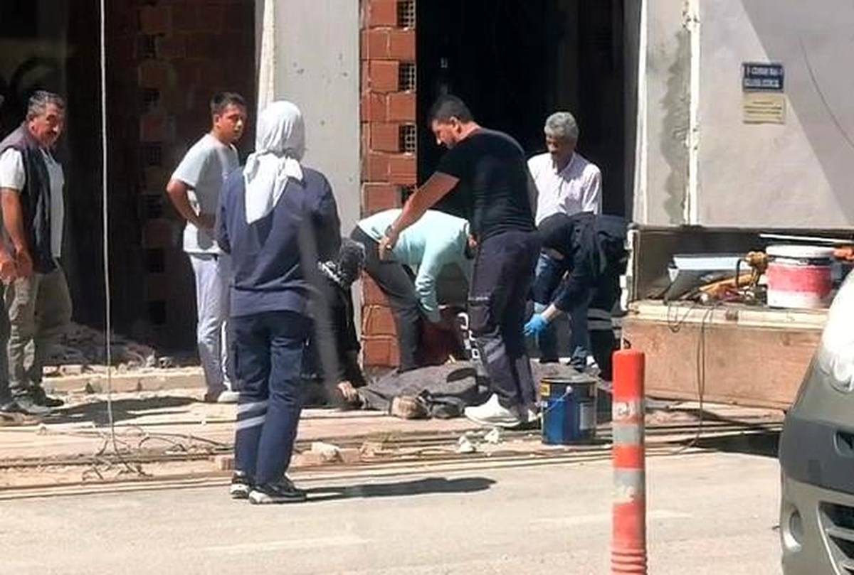 İnegöl\'de İnşaat Ustası Elektrik Akımına Kapıldı