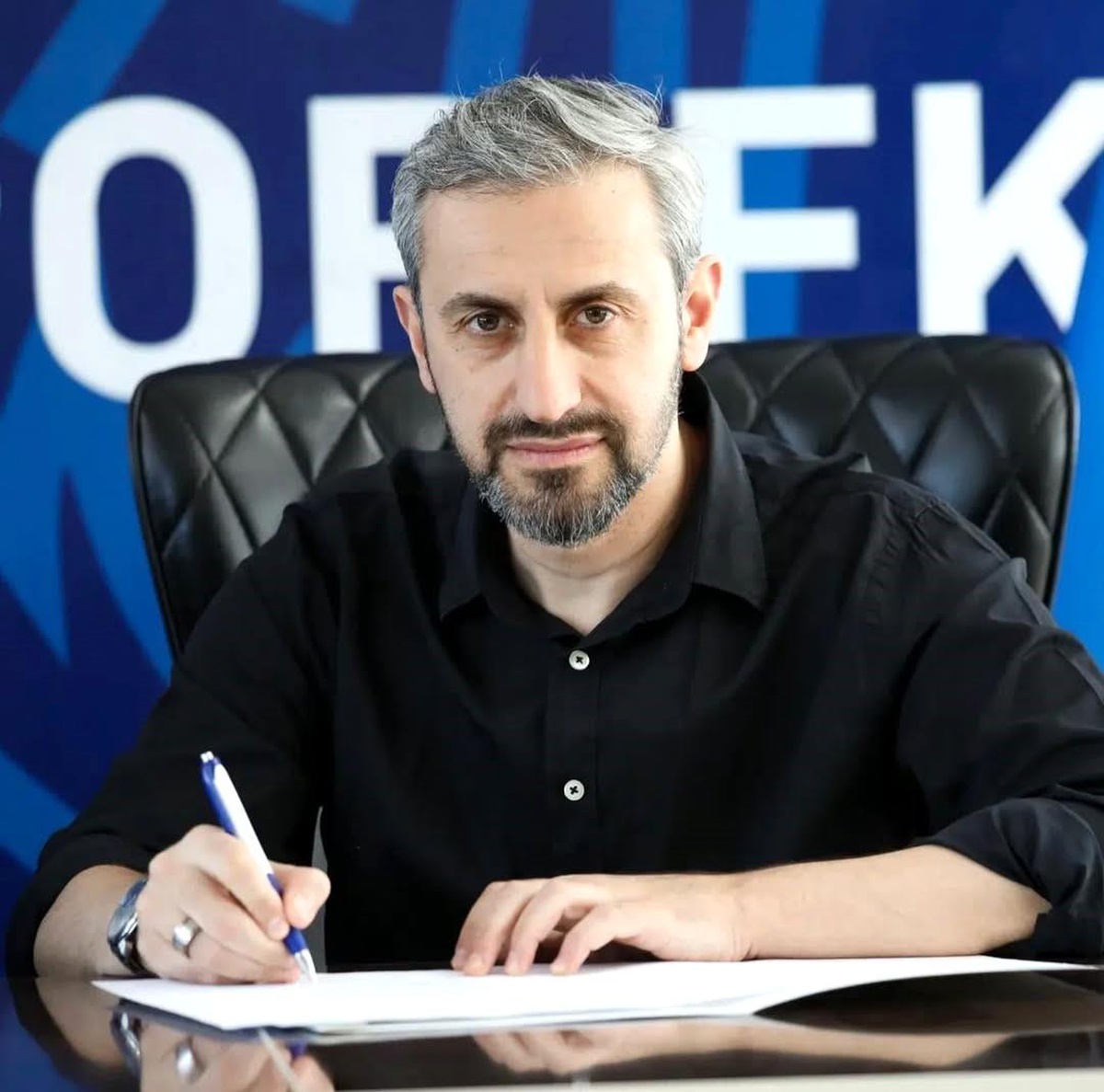 Erzurumspor FK, Serkan Özbalta ile yeni sözleşme imzaladı