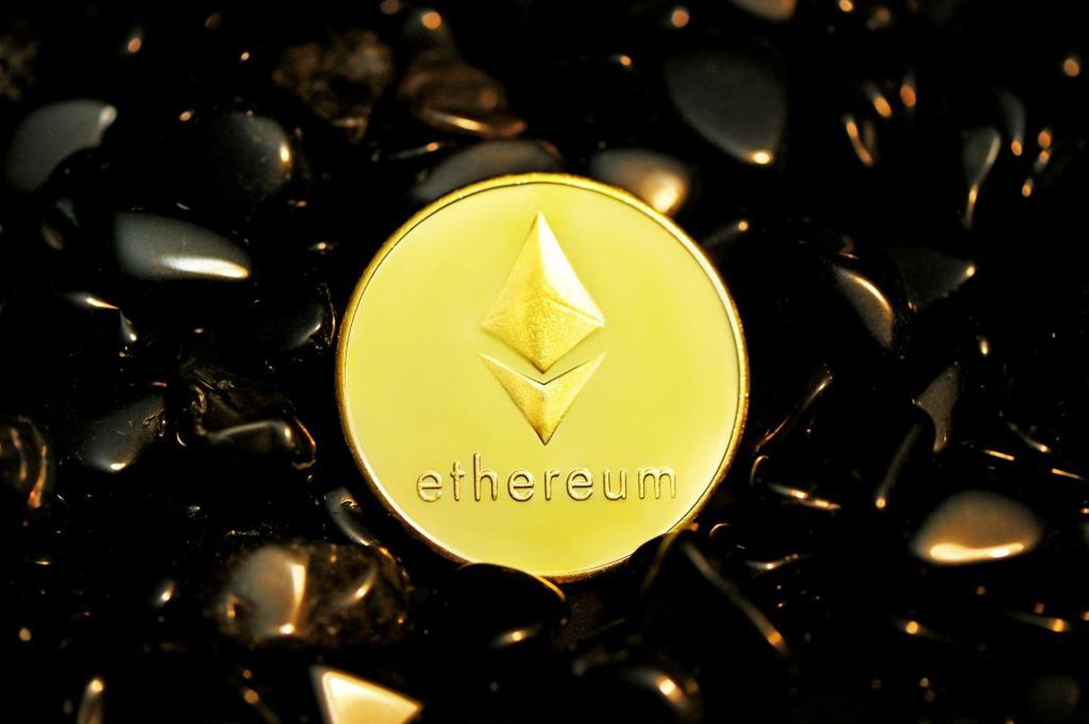 Ethereum topluluğu ekosistem fonlamasının kaynağını sorguluyor