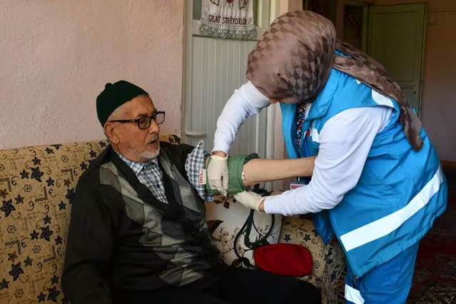 Yeni dönem resmen başladı: Evde sağlık hizmetlerinde her şey değişiyor