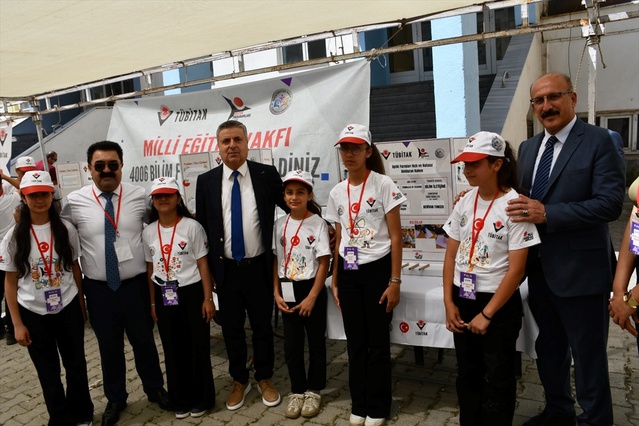 Hakkari’de TÜBİTAK Bilim Fuarı Düzenlendi