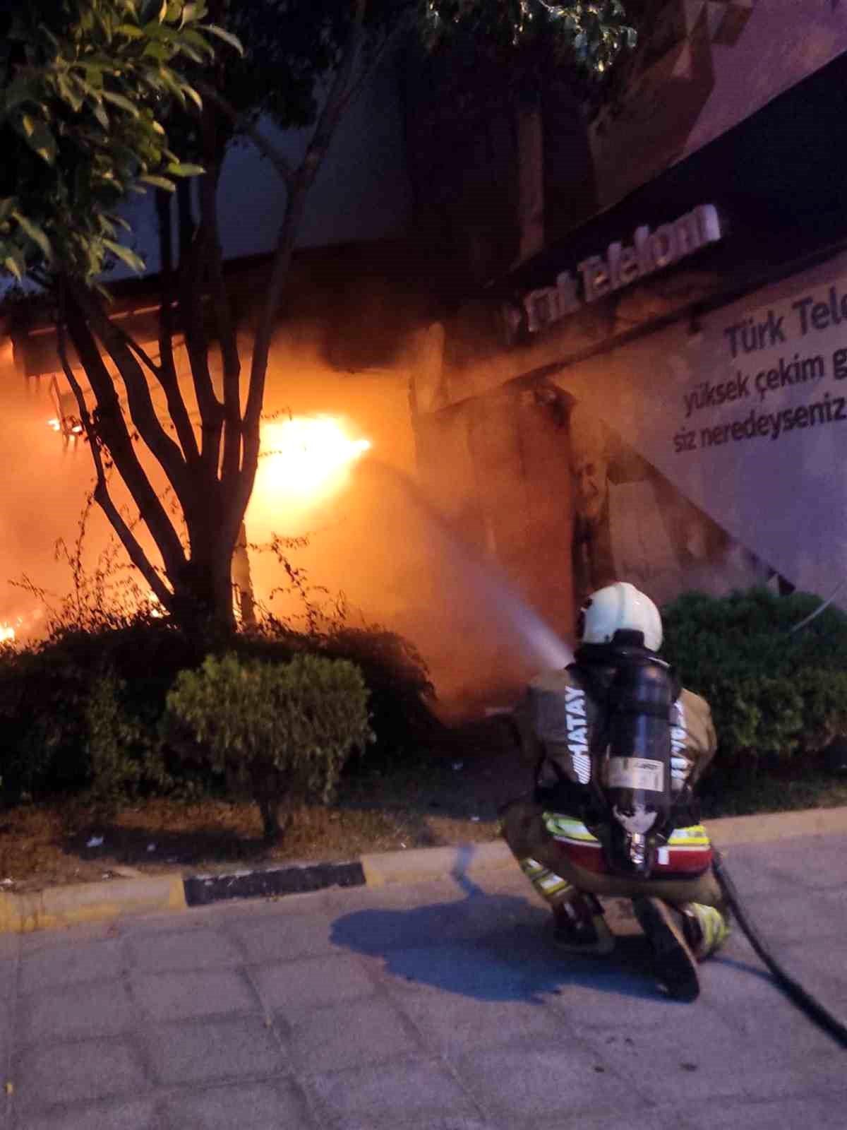Hatay’da Boyacılar Çarşısı’nda yangın