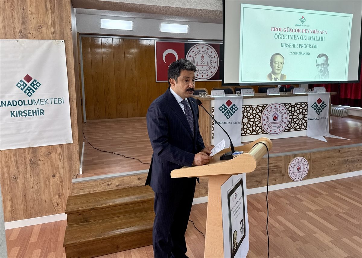 Kırşehir\'de Erol Güngör ve Peyami Safa Okumaları