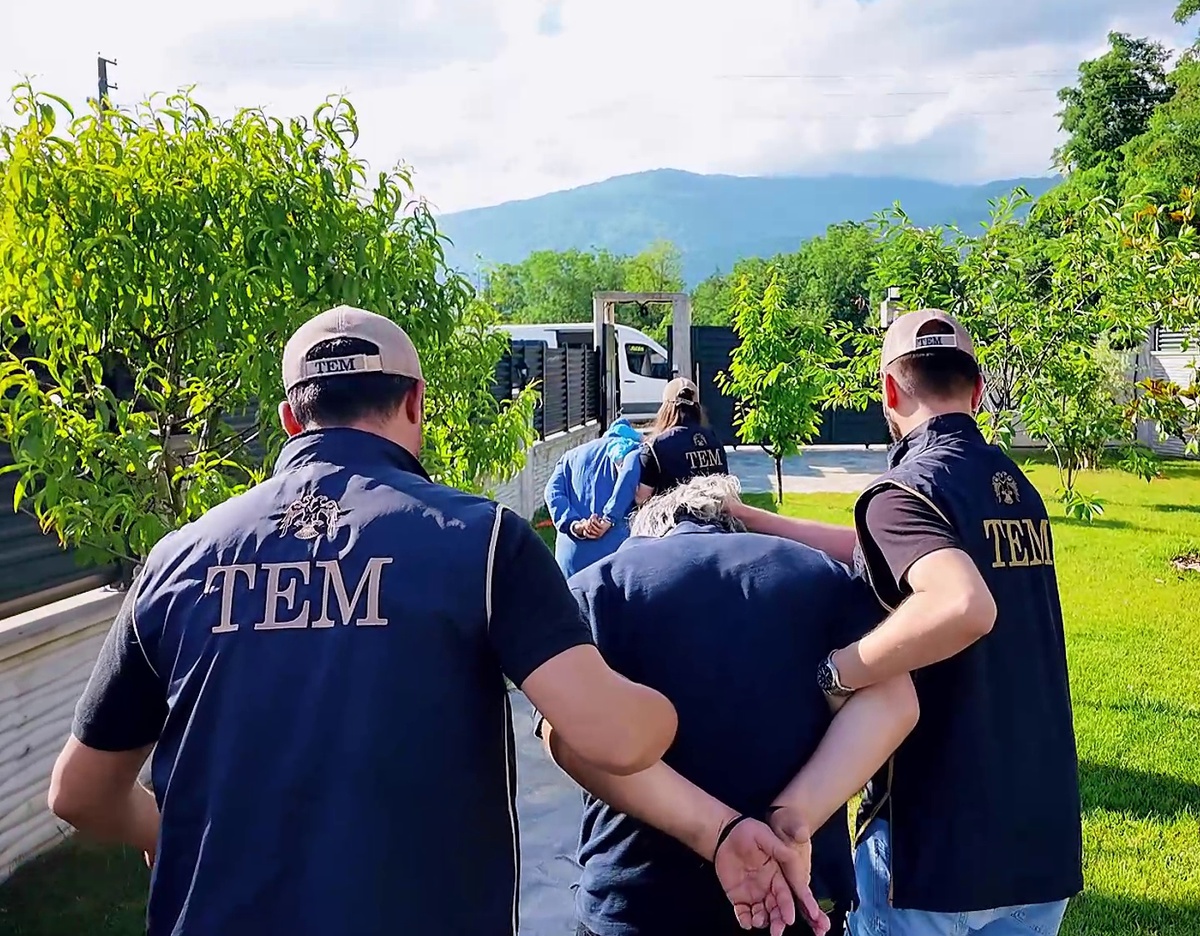 Kocaeli\'de FETÖ Operasyonu: 15 Gözaltı