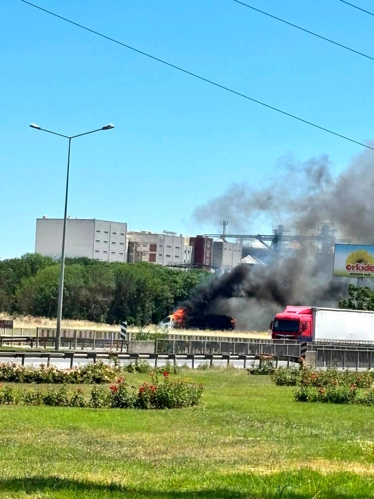 Lüleburgaz\'da Tır Dorsesinde Yangın