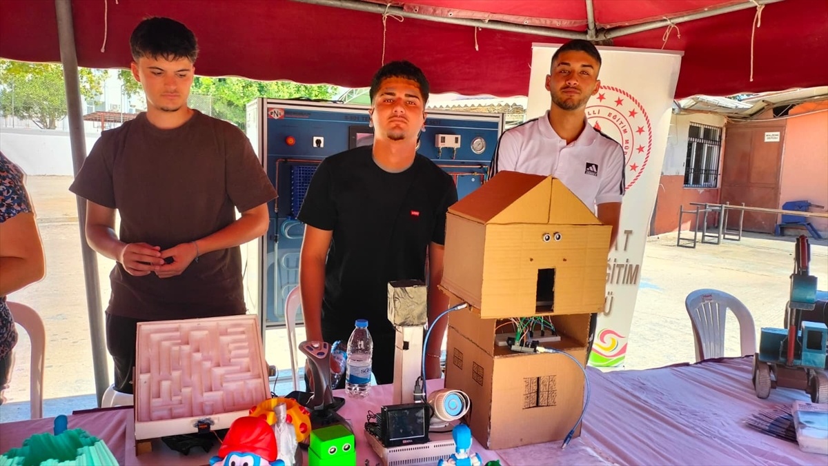 Manavgat\'ta Mesleki Fuar Açıldı