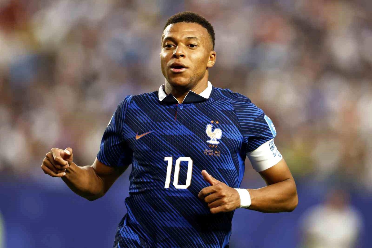 Mbappe ve Haaland\'dan Gollerle Galibiyet