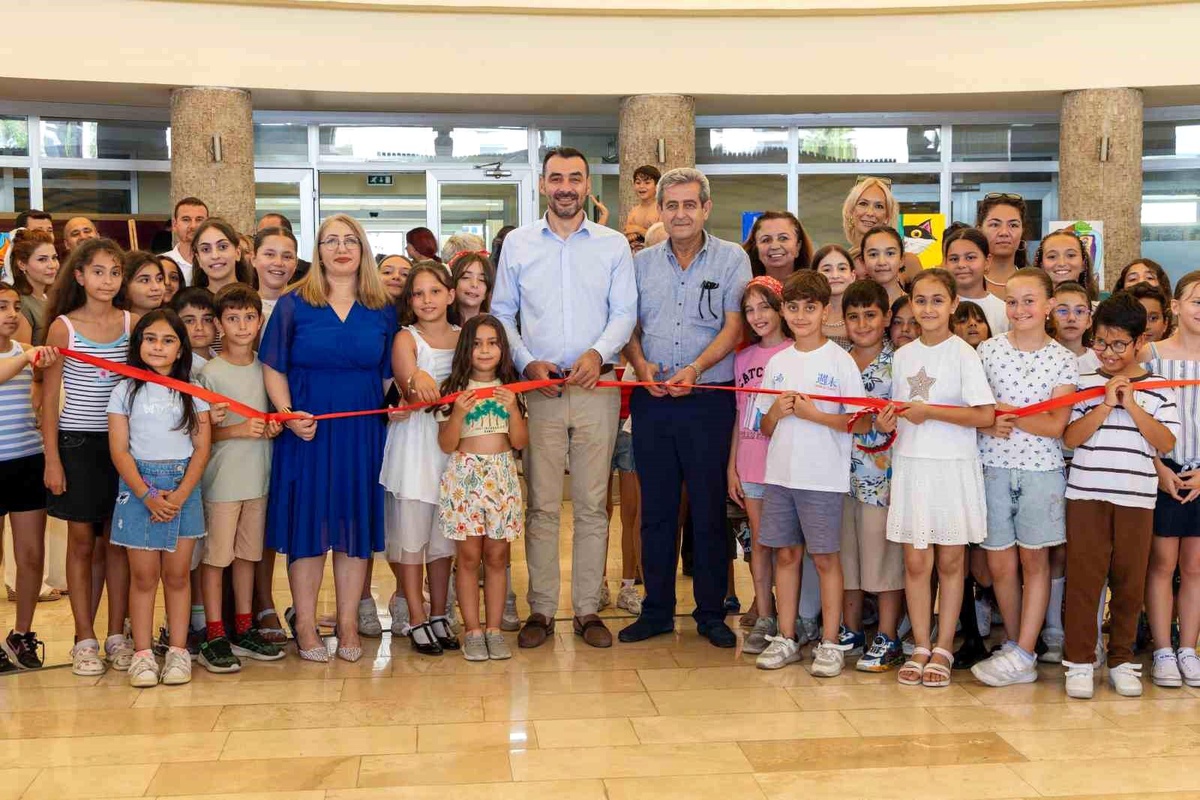 Minik ressamların eserleri beğeni topladı