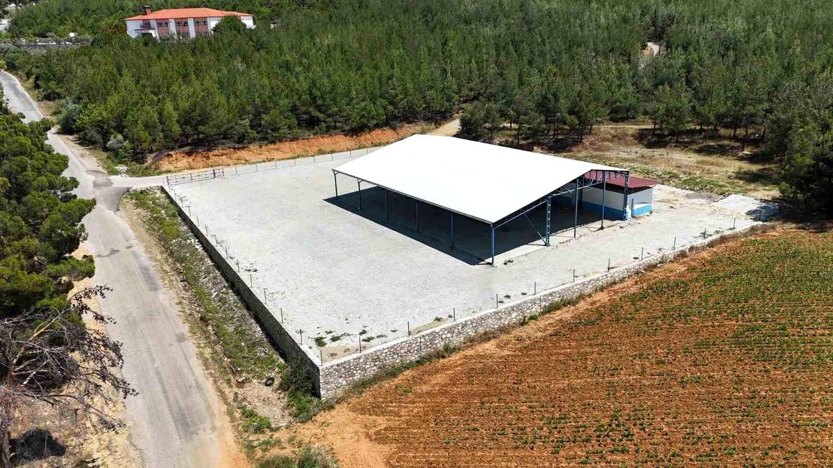 Örentaht Mahallesi\'ndeki sosyal tesislerdeki eksikler tamamlandı
