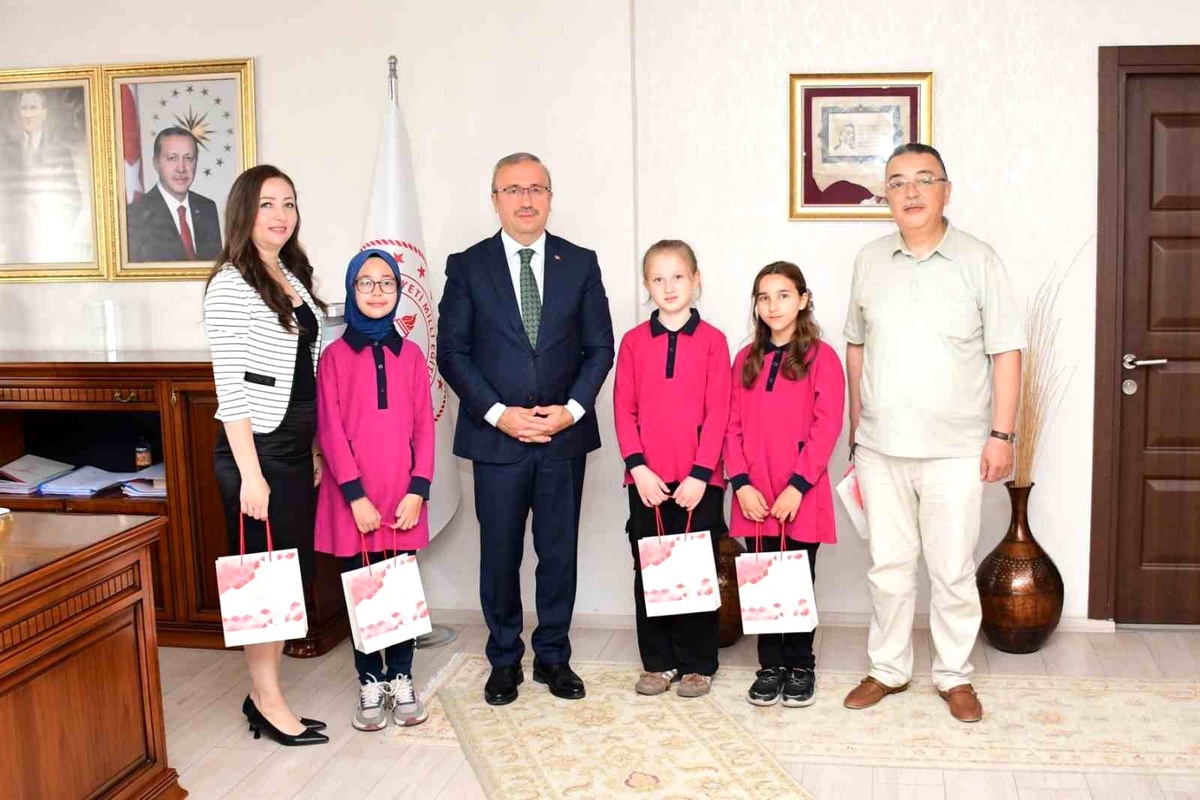 Eskişehirli Öğrencilerden Gazze\'ye Ses